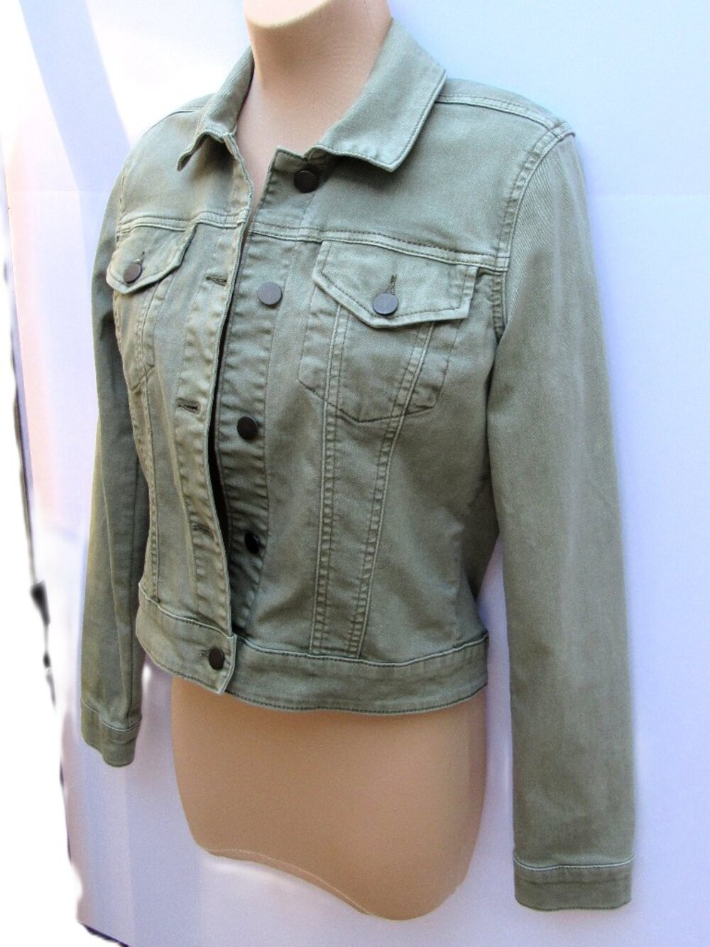 Kut from the Kloth JULIA crop jean denim jacket XS Rate Green Color Excel Cond.